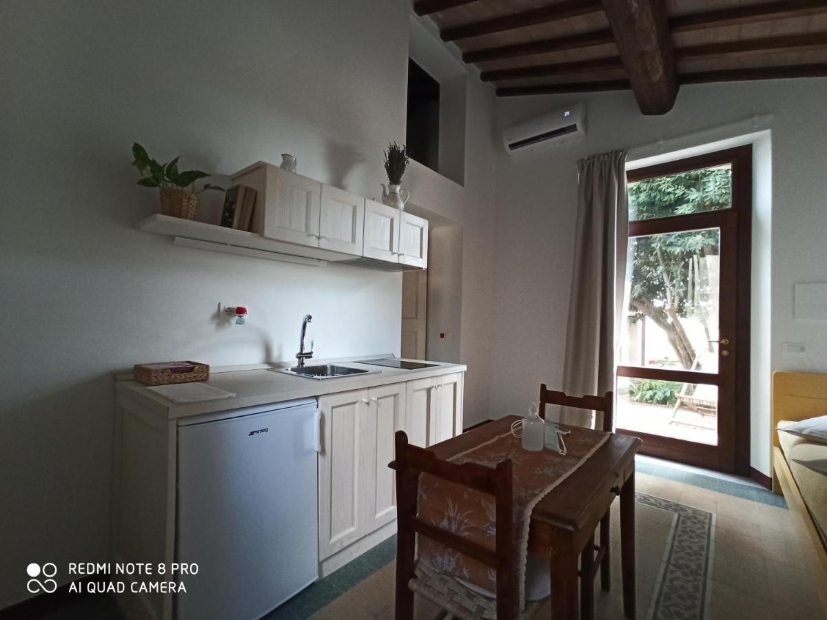 Villa Di Campagna Santa Giulia 卡波尼费拉 外观 照片