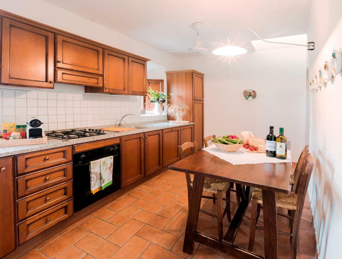 Villa Di Campagna Santa Giulia 卡波尼费拉 外观 照片